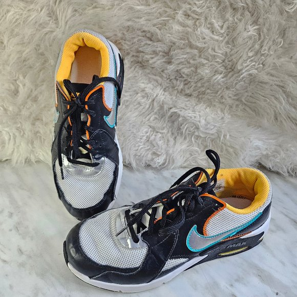 Nike Boys Air Max Sneaker Athletic CJ2002 100 Laser Chrome Size 6Y - Picture 1 of 9